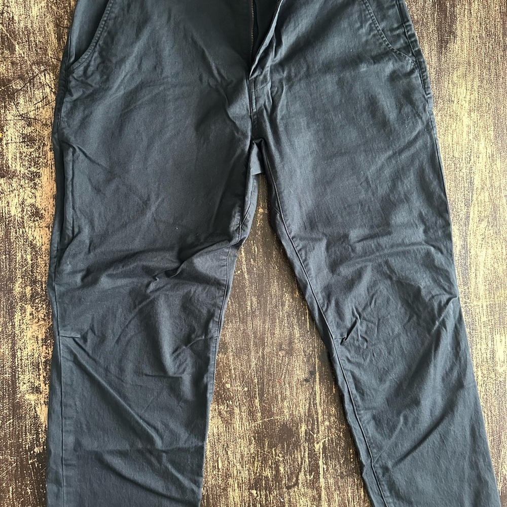 The North Face Men's Dark Gray Chinos